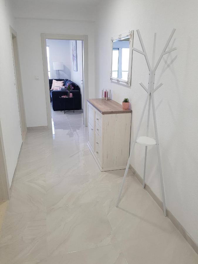 La Vista Apartments Mimice Extérieur photo
