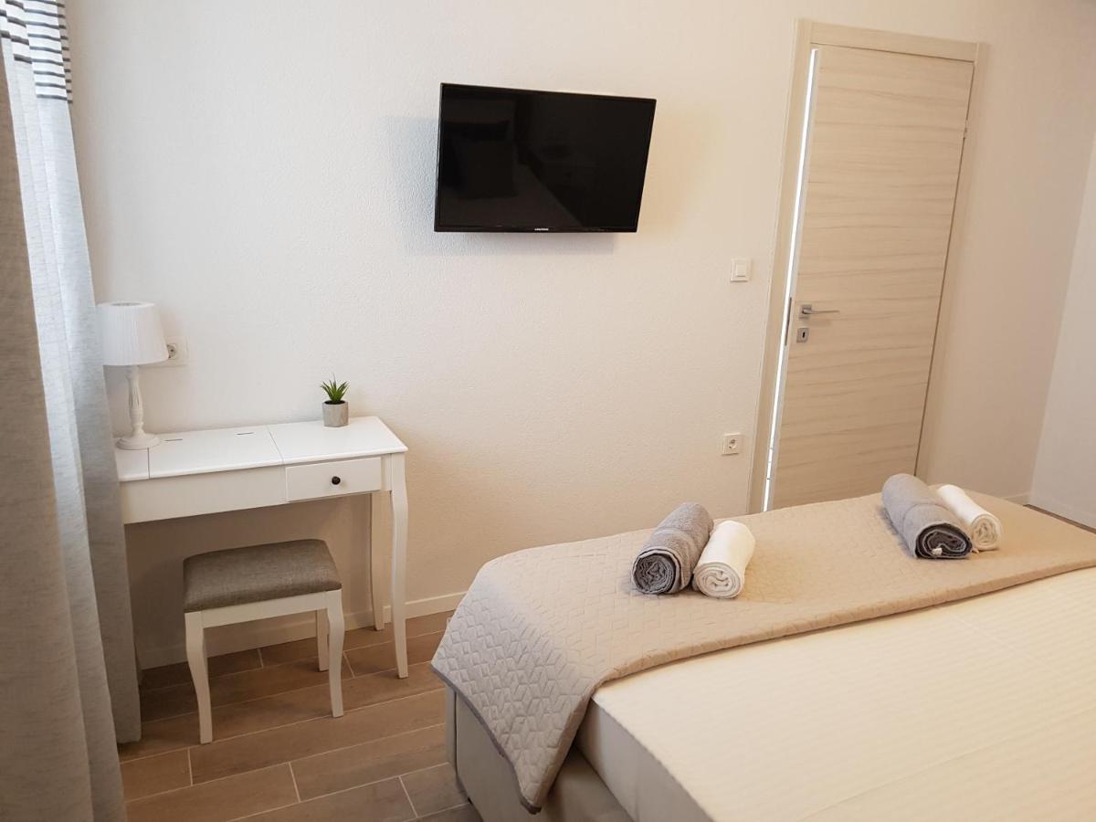La Vista Apartments Mimice Extérieur photo